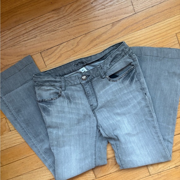 Cache Jeans - Picture 2 of 4